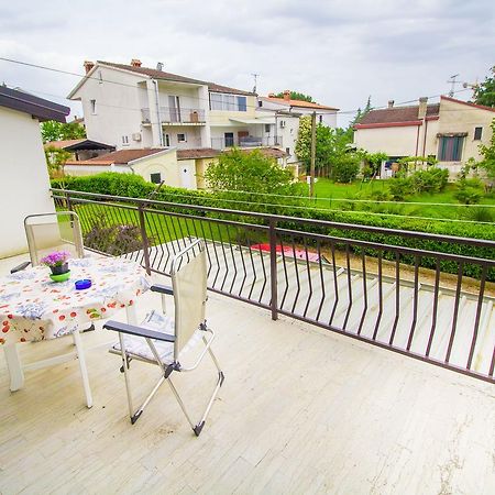 شقة Pineta House Vidos بوريتش المظهر الخارجي الصورة