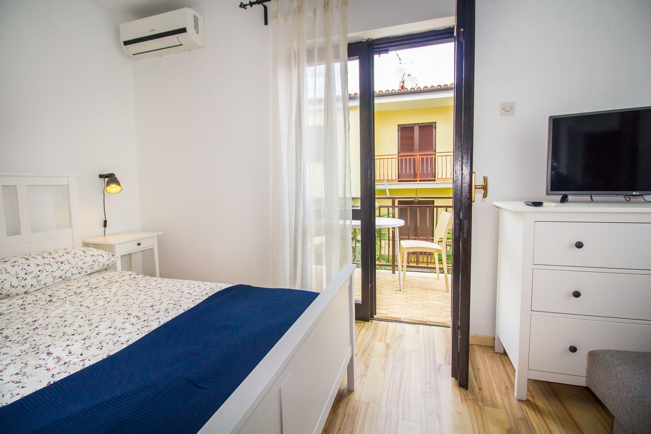 شقة Pineta House Vidos بوريتش المظهر الخارجي الصورة